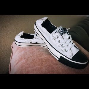 Custom converse!! 🖤🖤🖤